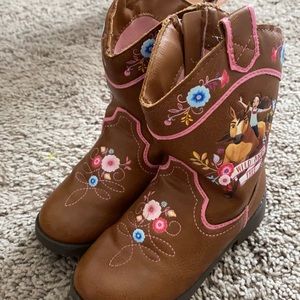 Dreamworks Spirit Boots